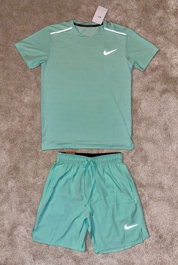 Ensemble Nike 