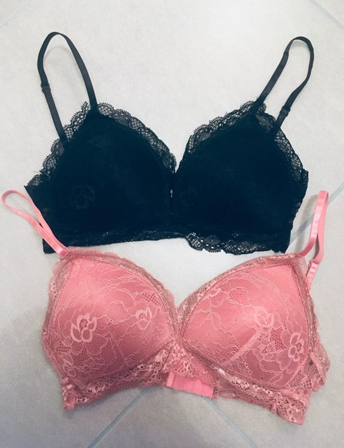 Bralettes en dentelle rose et noire neuves