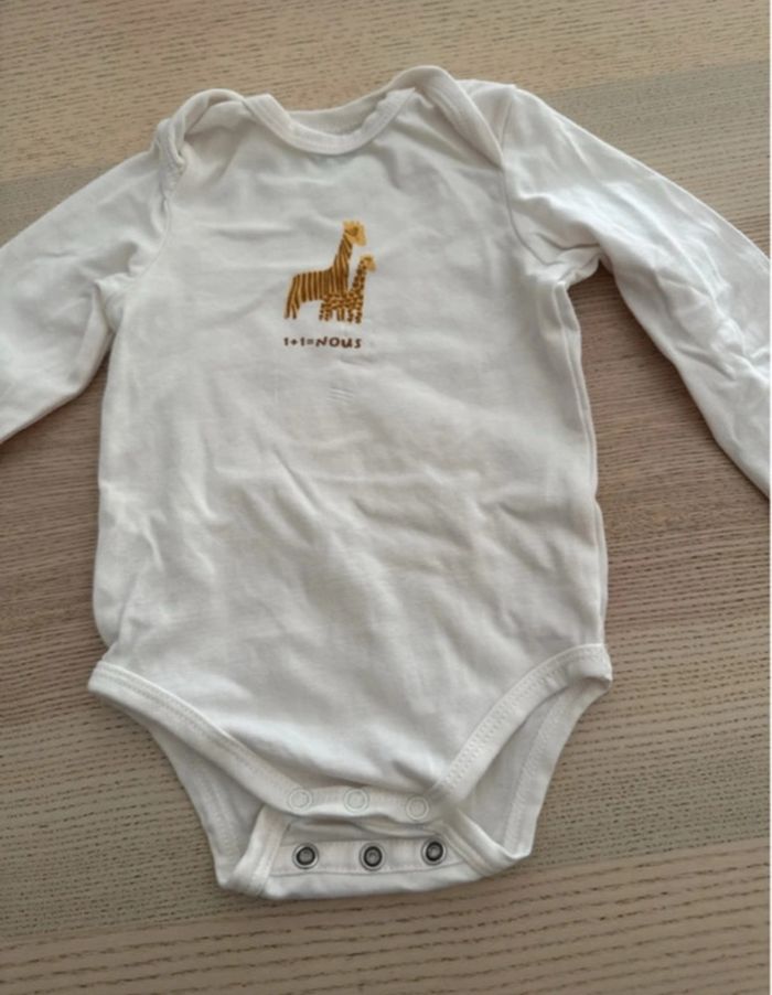 Lot 3 Bodies blanc tape à l'œil 1 mois 53 cm girafe mixte - photo numéro 3