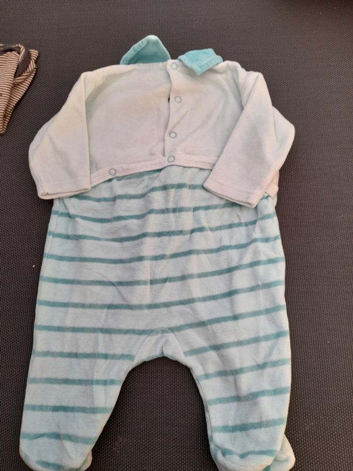 Pyjama 3 mois - photo numéro 2