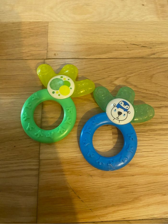Lot 2 jouets de dentition
