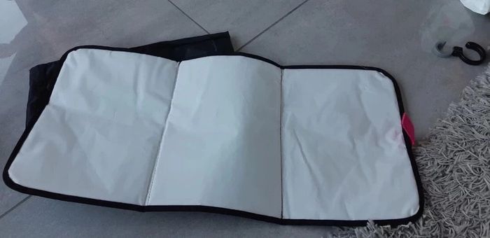 Pochette avec matelas a langer - photo numéro 6
