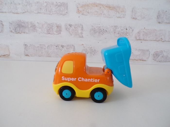 Camion de chantier - Tut Tut Bolides - Didier  (J12) - photo numéro 2