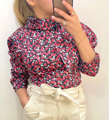 Jolie Blouse A Fleurs Élégante À Nouer Taille