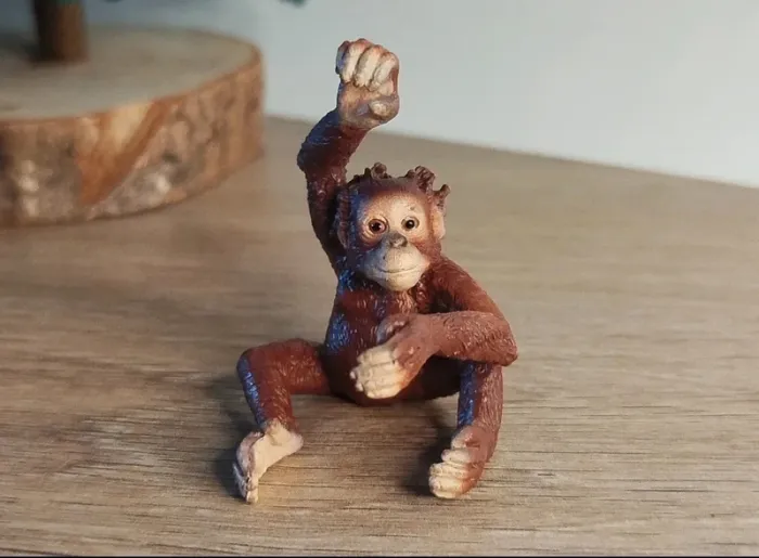Schleich Singe jeune orang-outan Marron Figurine animal de la savane