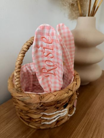 Panier de Pâques personnalisé brodé 
