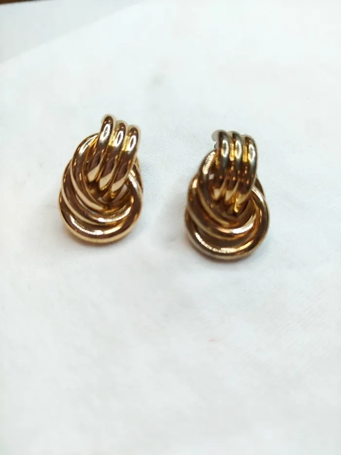 Boucle d'oreille anneaux - Trinity boucles dorée - puces avec fermoirs