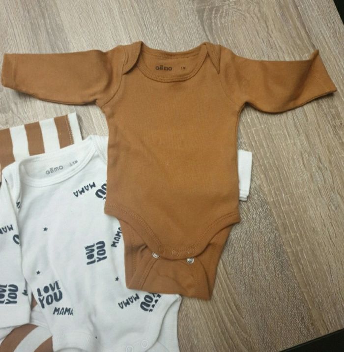Bodys 1 mois - photo numéro 4