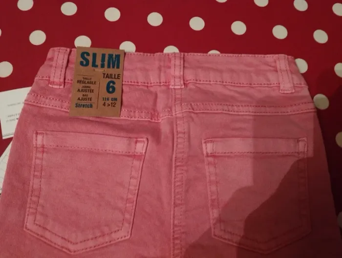 Pantalon neuf Slim rose 6 ans - photo numéro 3