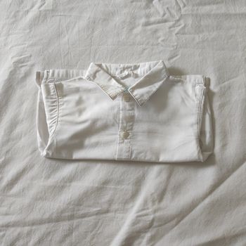 Chemise bébé blanche 6 mois Okaïdi / Obaïbi