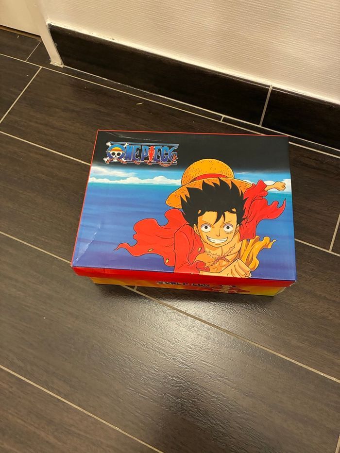 Chaussures OnePiece neuves - photo numéro 2