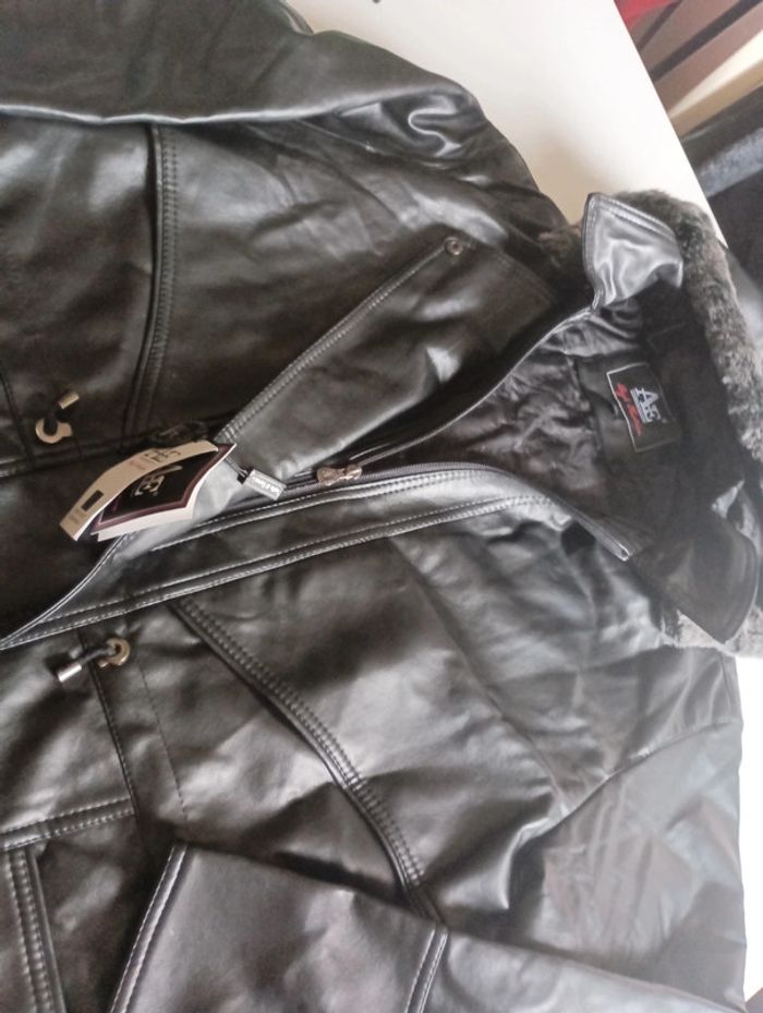 Blouson en cuir homme taille XL Andréa Ermanni avec capuche fourrure neuf - photo numéro 9