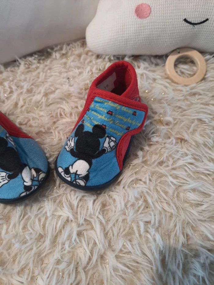 🌺 chaussons mickey pointure 19 - photo numéro 2
