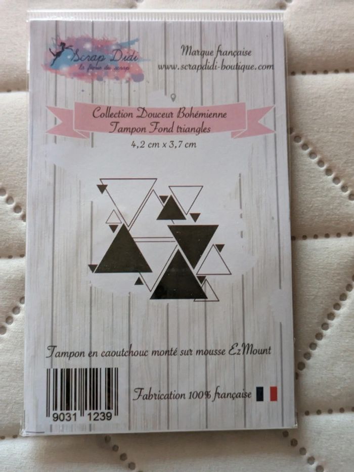 Tampon caoutchouc Scrap Didi Fond triangles