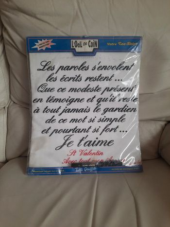 Tee shirt St Valentin neuf