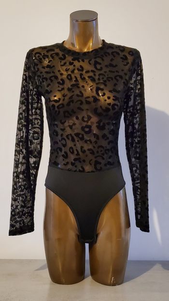 Body élégant et sexy en velours 