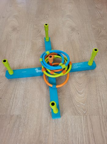Jeu de lancé d'anneaux