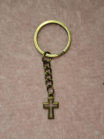Porte clé croix