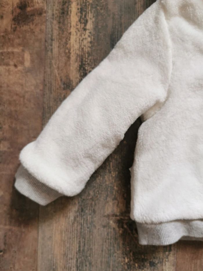 🍓Gilet veste à capuche blanc crème IKKS polaire 24mois🍓 - photo numéro 6