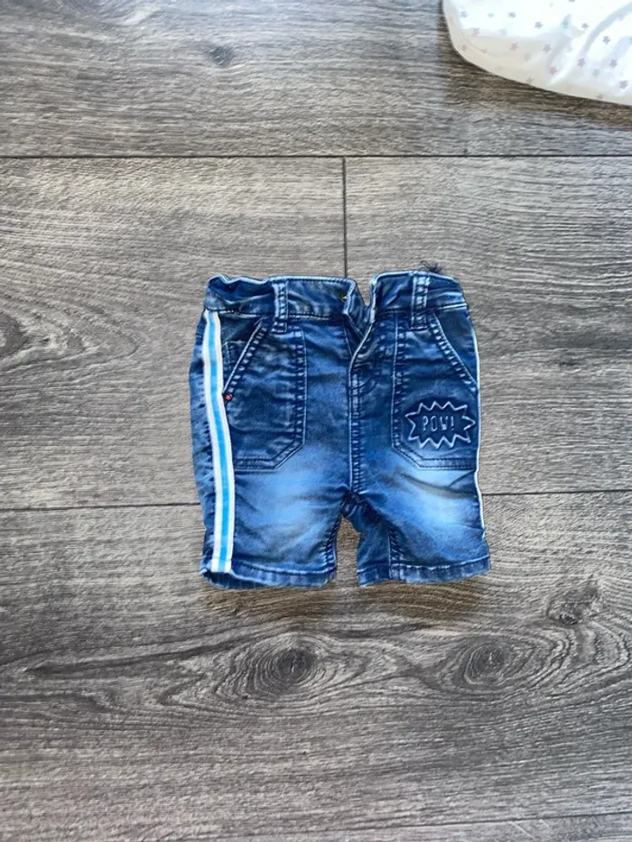 Bermuda jean (9 mois)