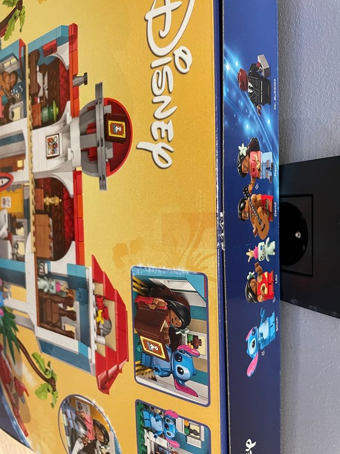 Lego Disney 43268 La maison sur la plage de Lilo et Stitch - photo numéro 4