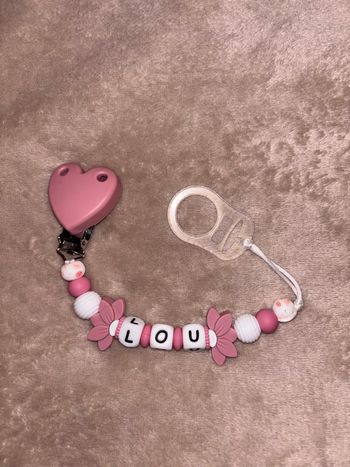 Attache sucette personnalisée 