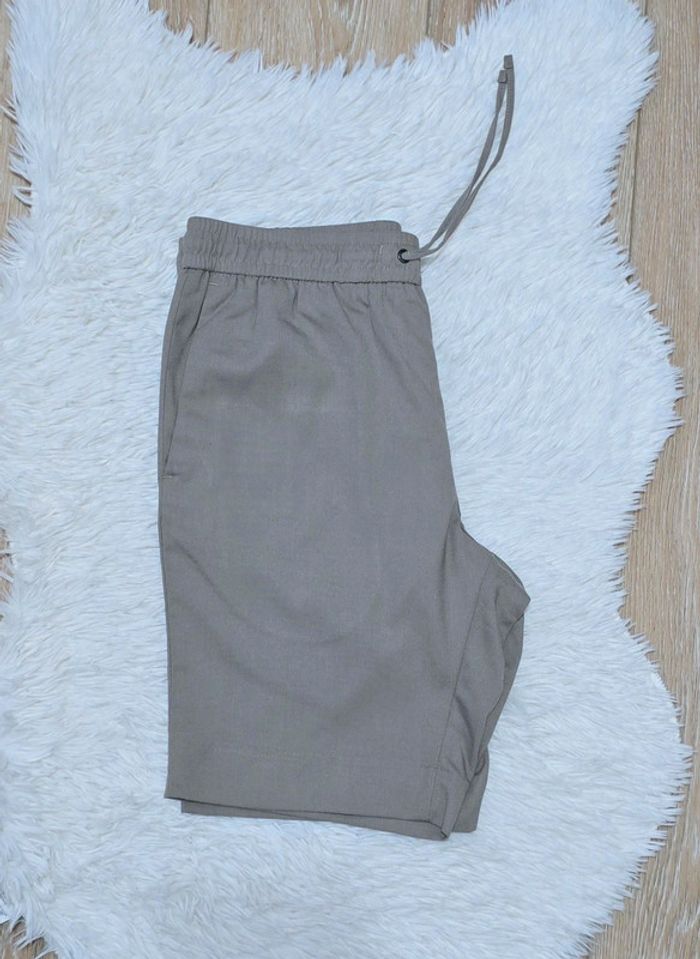 Short Next taille EUR 38 - photo numéro 3