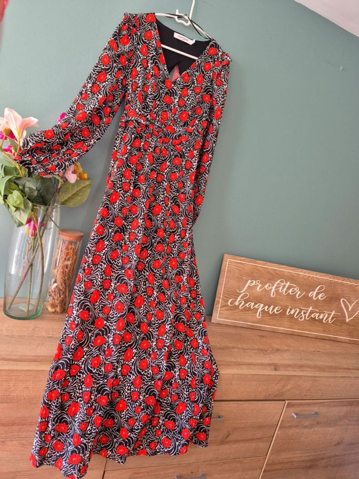 Robe longue noire et rouge, neuve, nafnaf taille 36 - photo numéro 2