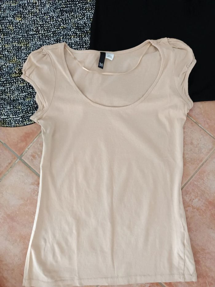 Lot tee shirts - photo numéro 2