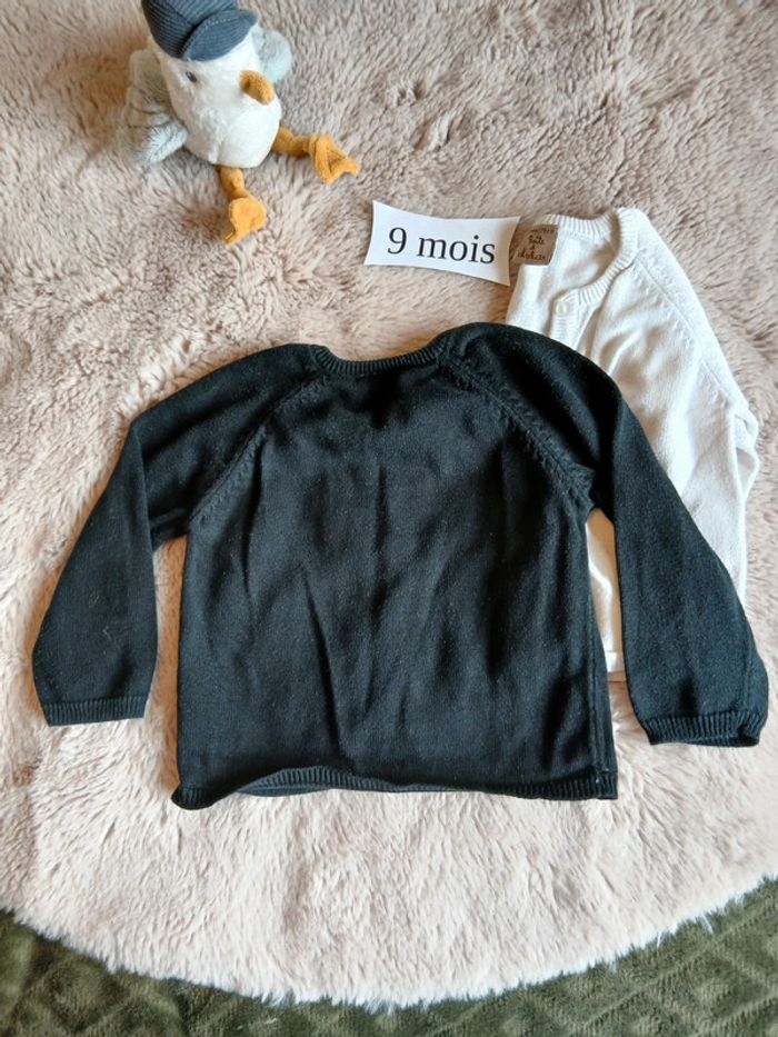 Lot de 2 gilets noir et blanc. - photo numéro 5