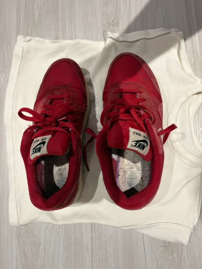 Baskets rouge Nike Air Max femme pointure 38,5 - photo numéro 11