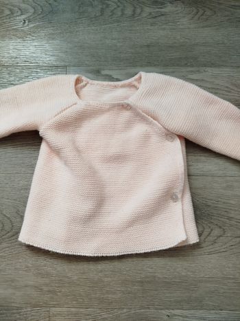 Petit gilet naissance fille