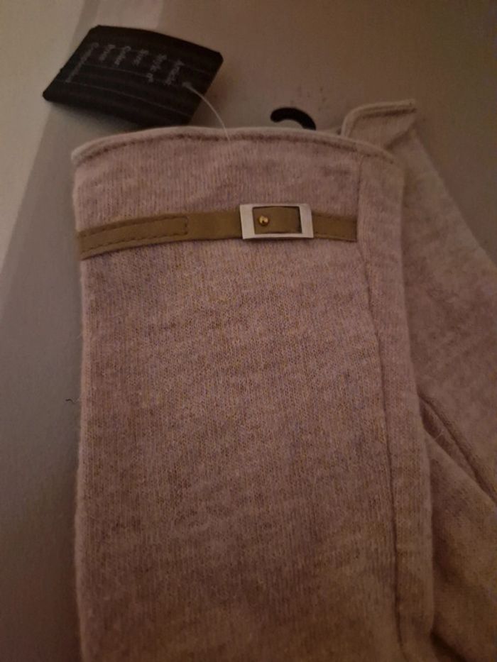 Lot de gants neufs. - photo numéro 3