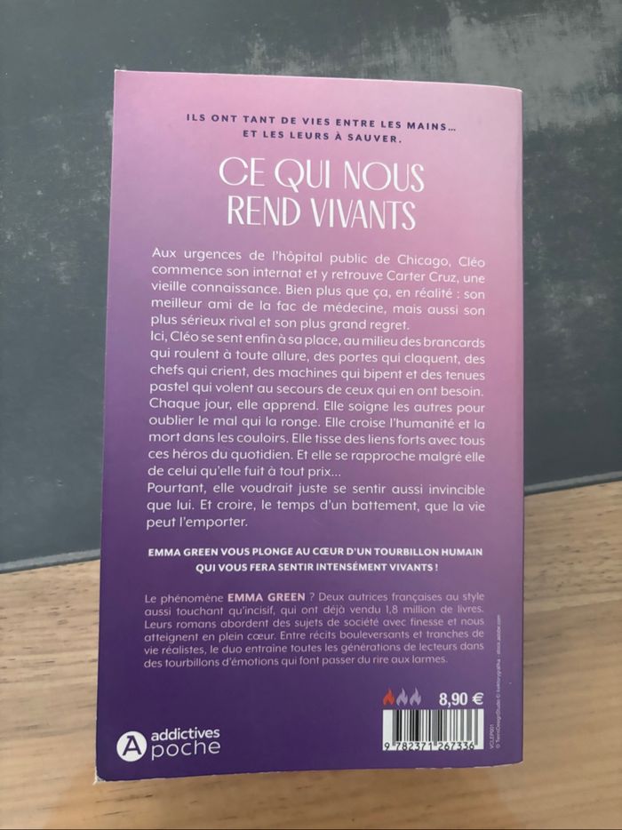 Livre ce qui nous rends vivants Emma Green - photo numéro 2