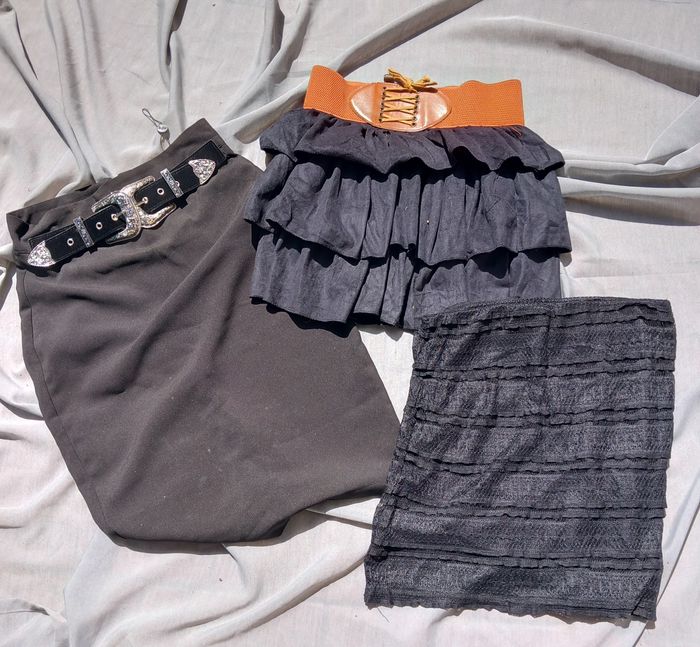 Lot de 3 jupes noires taille S 36
