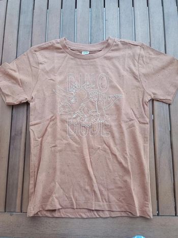 Tee shirt dino 122-128cm