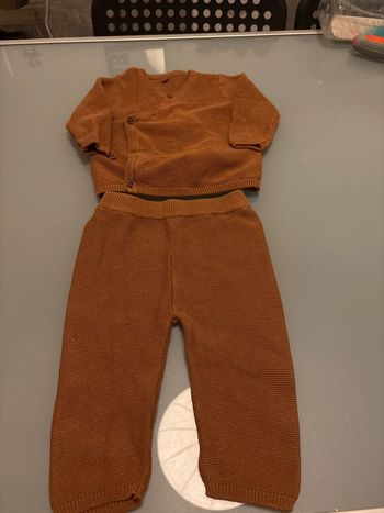 Ensemble ocre