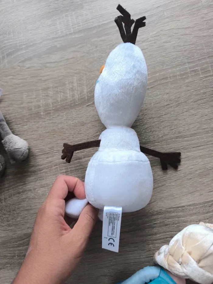 Lot de 3 peluches la reine des neiges - photo numéro 5