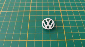 Sigle Volkswagen VW référence 30641557 pièce détachée Playmobil #E17