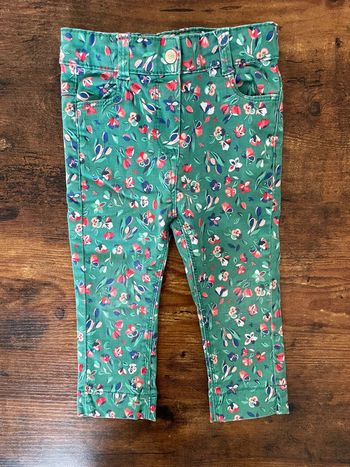 Pantalon slim vert fleuri