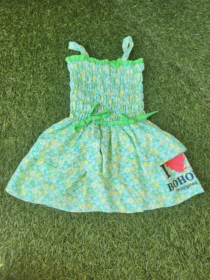 Robe menthe 2 ans neuve