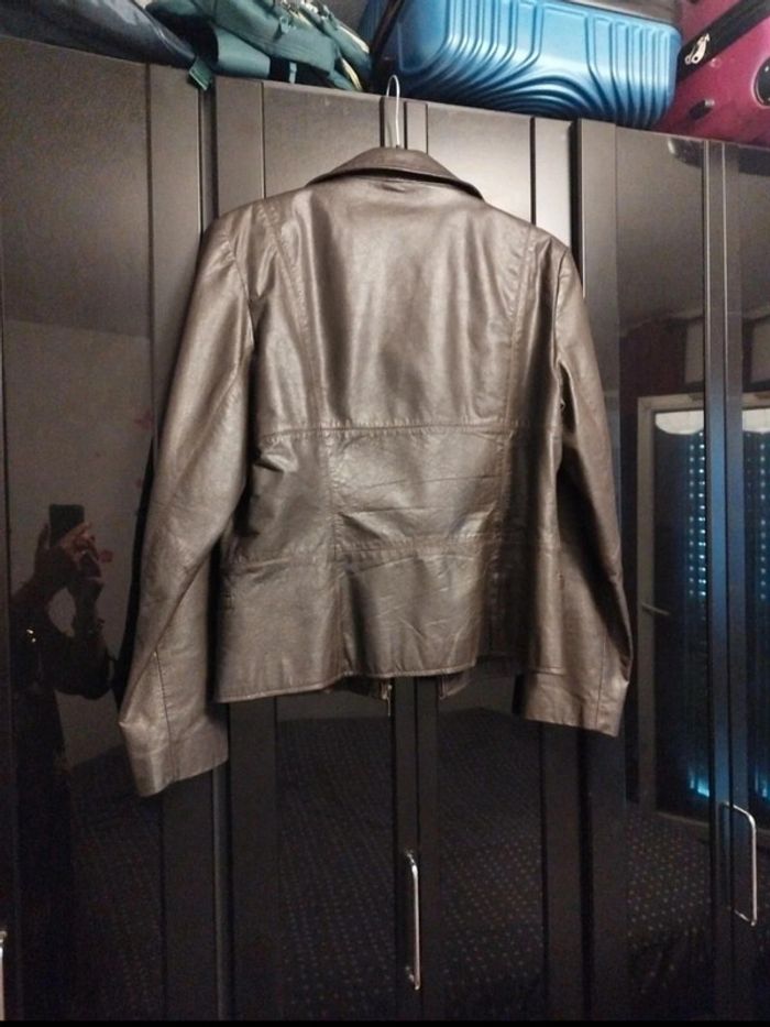 Veste en cuir ,  voir étiquette. - photo numéro 3
