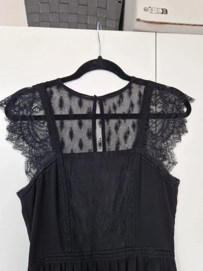 Robe noire h&m femme taille 34 - photo numéro 2