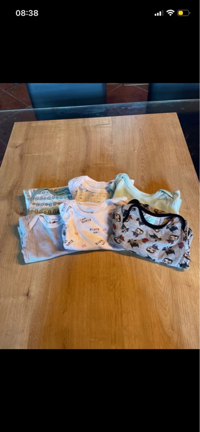 Lot bodys garçons - photo numéro 2