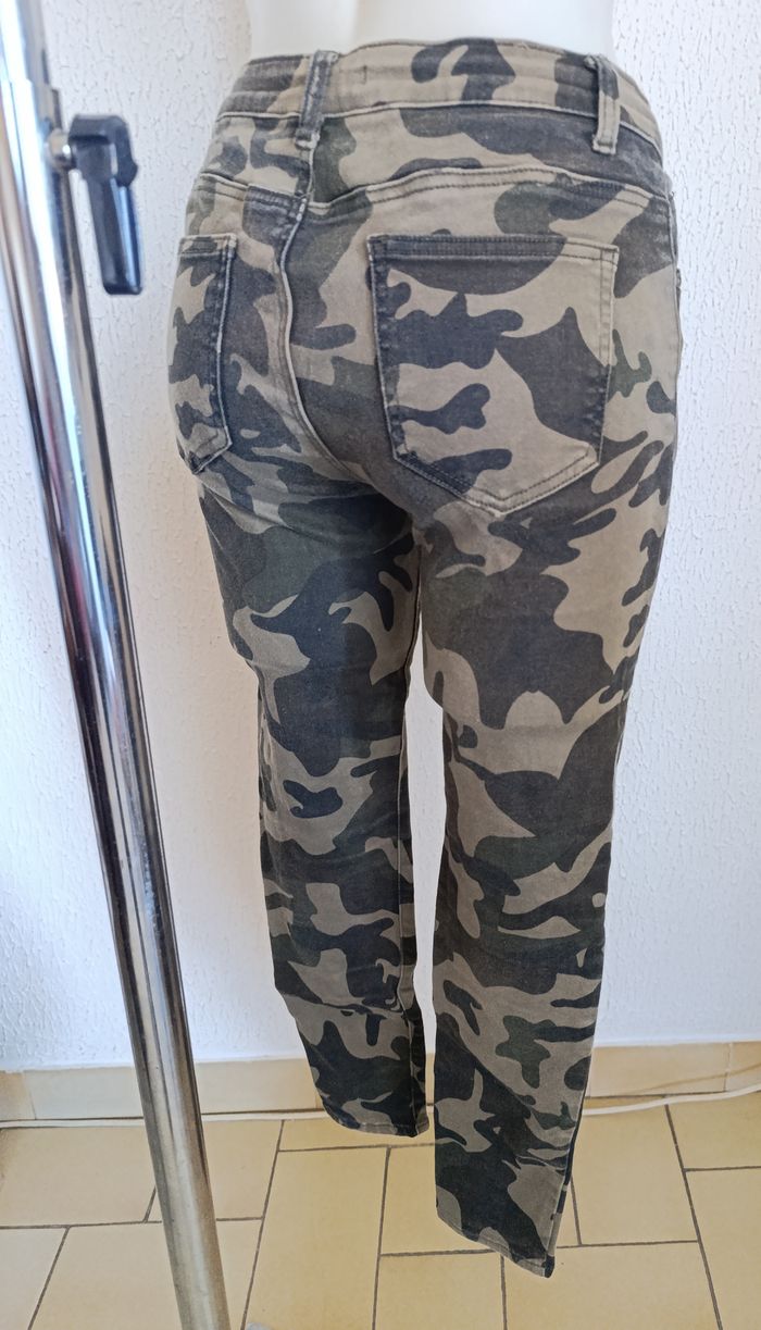 Jean motif militaire mis bon - photo numéro 6