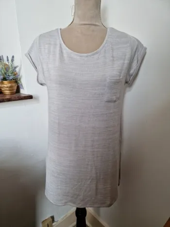 Tee shirt camaïeu taille M gris