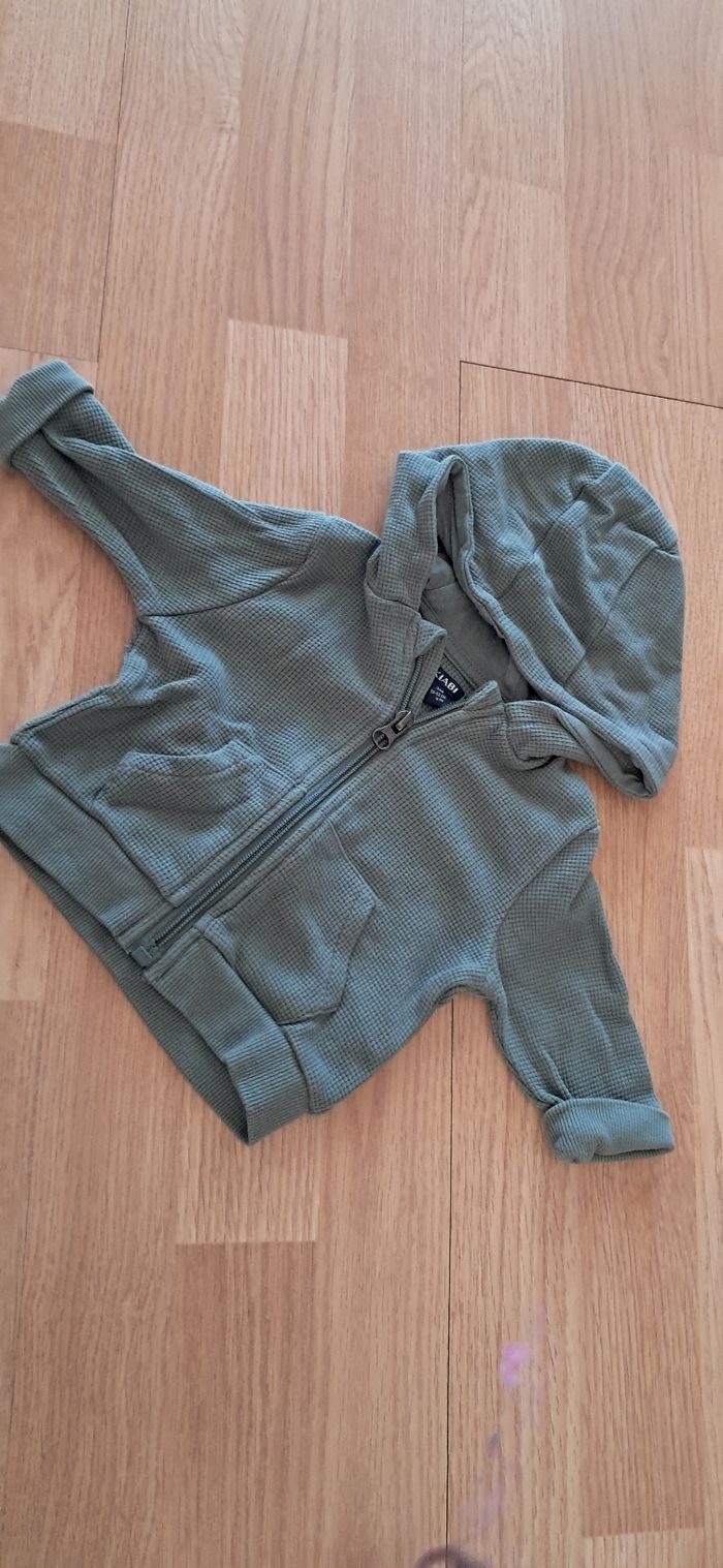 Gilet 3 mois kiabi - photo numéro 2