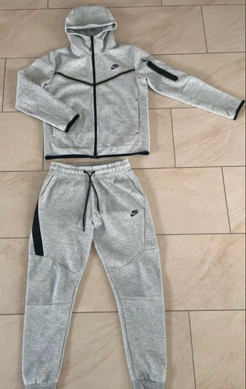 Ensemble Nike tech gris L 