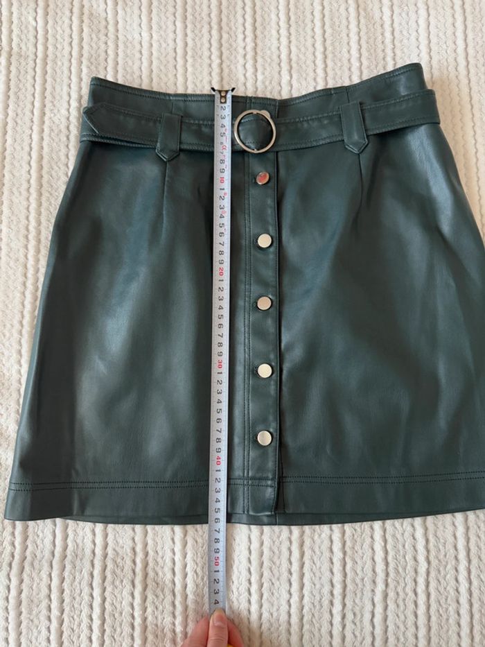 Superbe jupe similicuir / Taille 40 - photo numéro 8