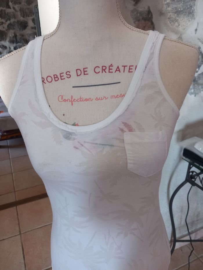 Débardeur taille 2 - photo numéro 2